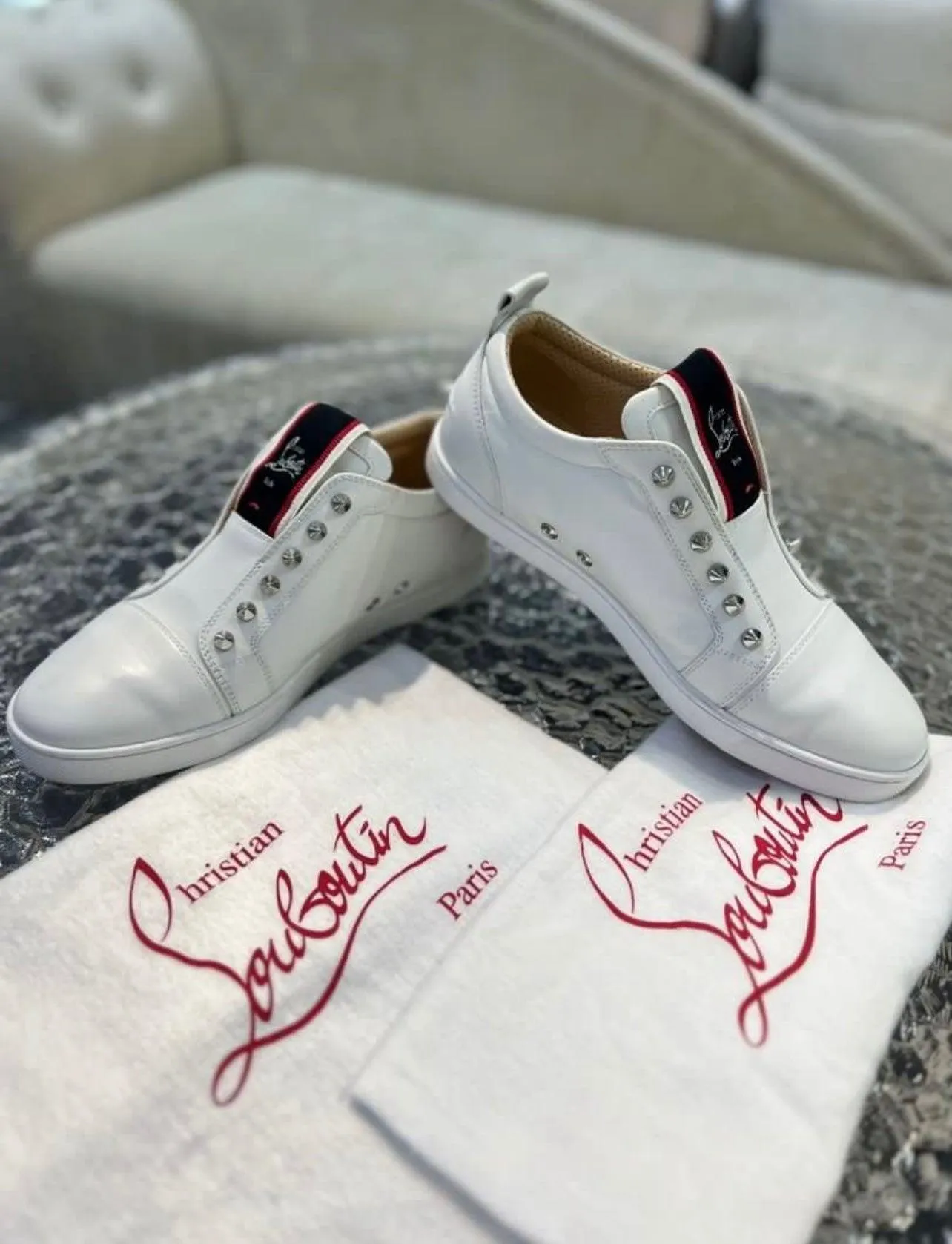 Christian Louboutin Unisex’s Fique A Vontade Leather Low-Top Sneakers