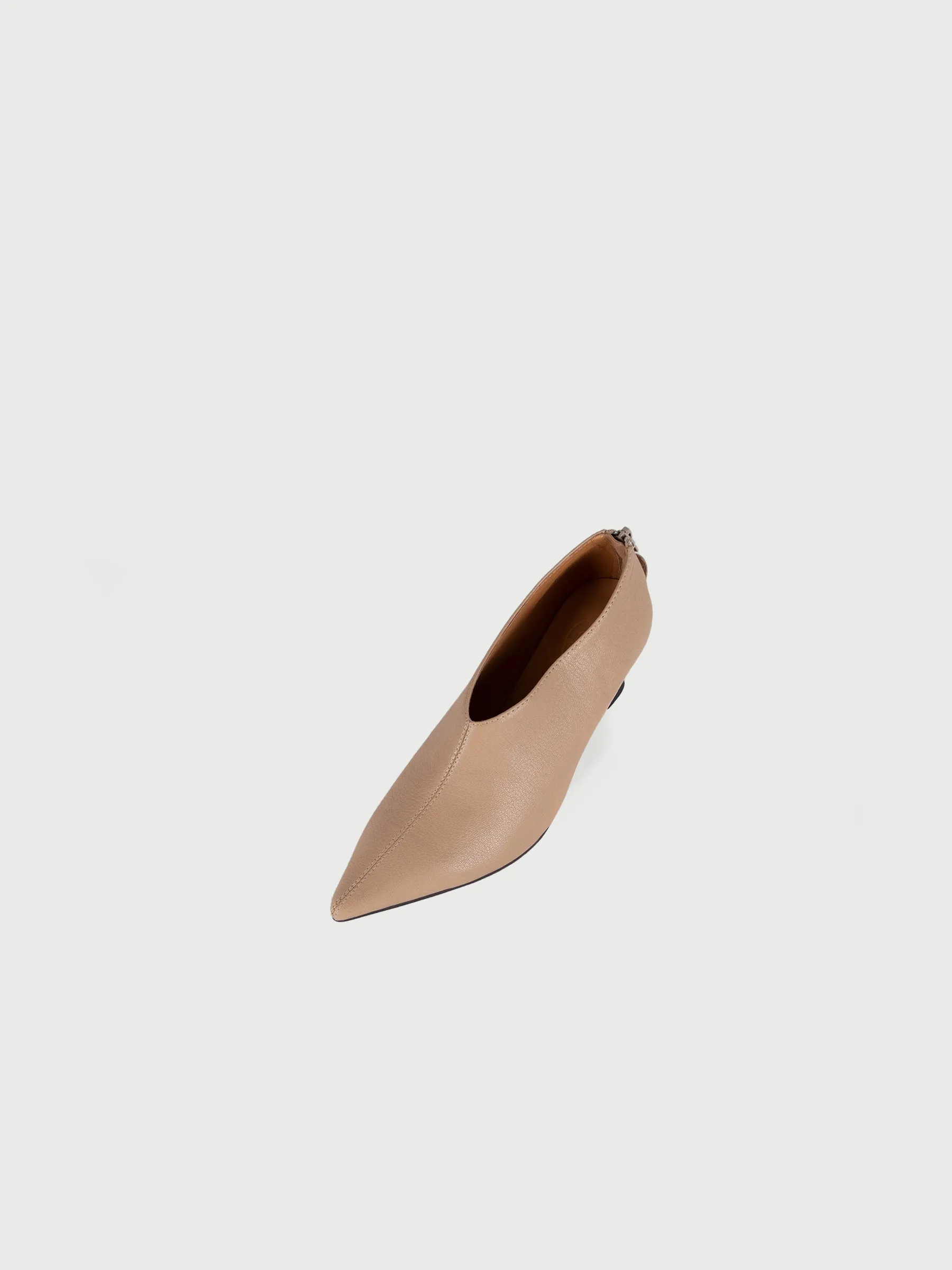 Pointed Aero Heels