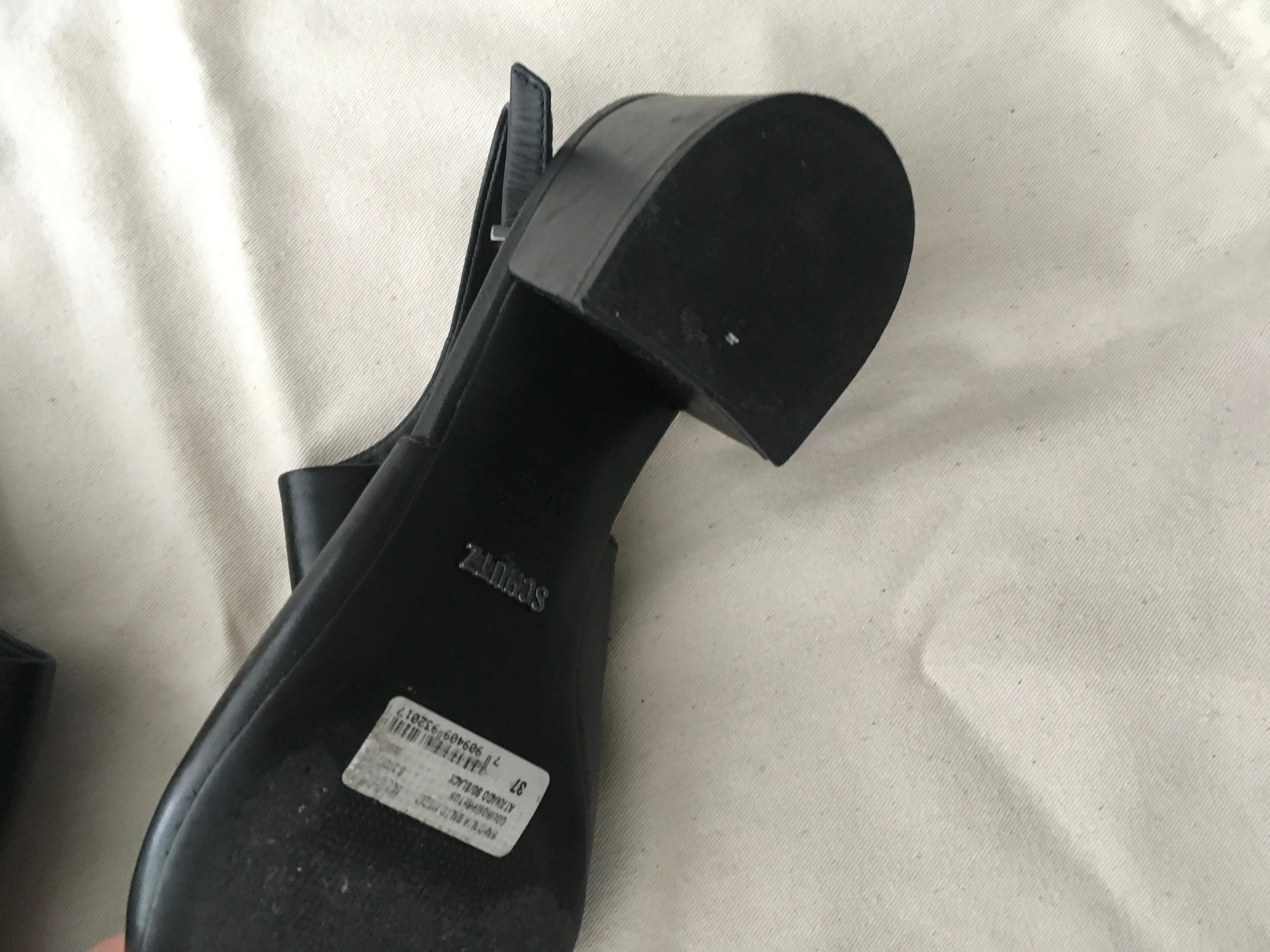 Schutz Atanado Soft Black High Heel Sandals Slip-On Wedge Shoes Size BR 7 39 ladies