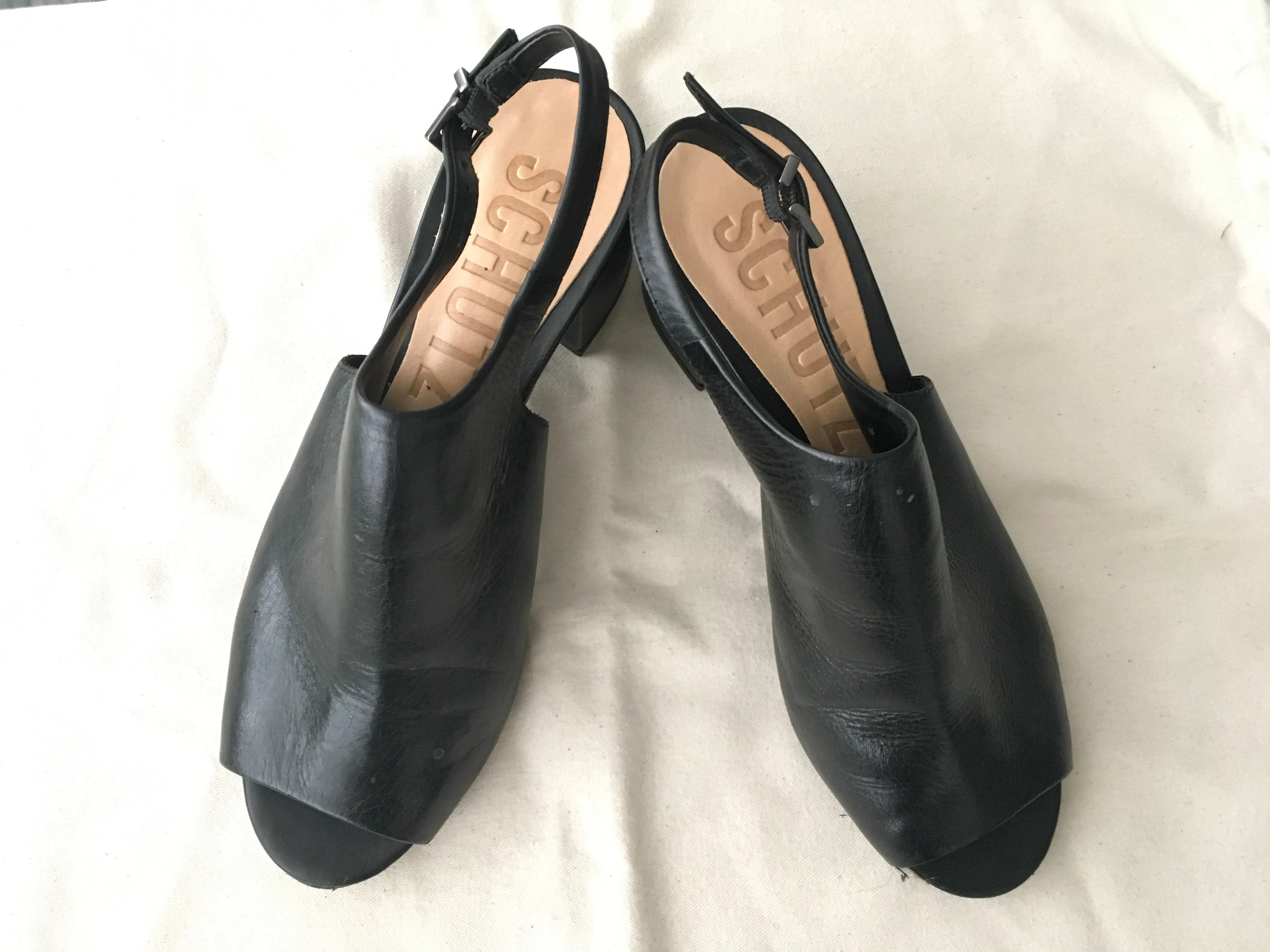 Schutz Atanado Soft Black High Heel Sandals Slip-On Wedge Shoes Size BR 7 39 ladies