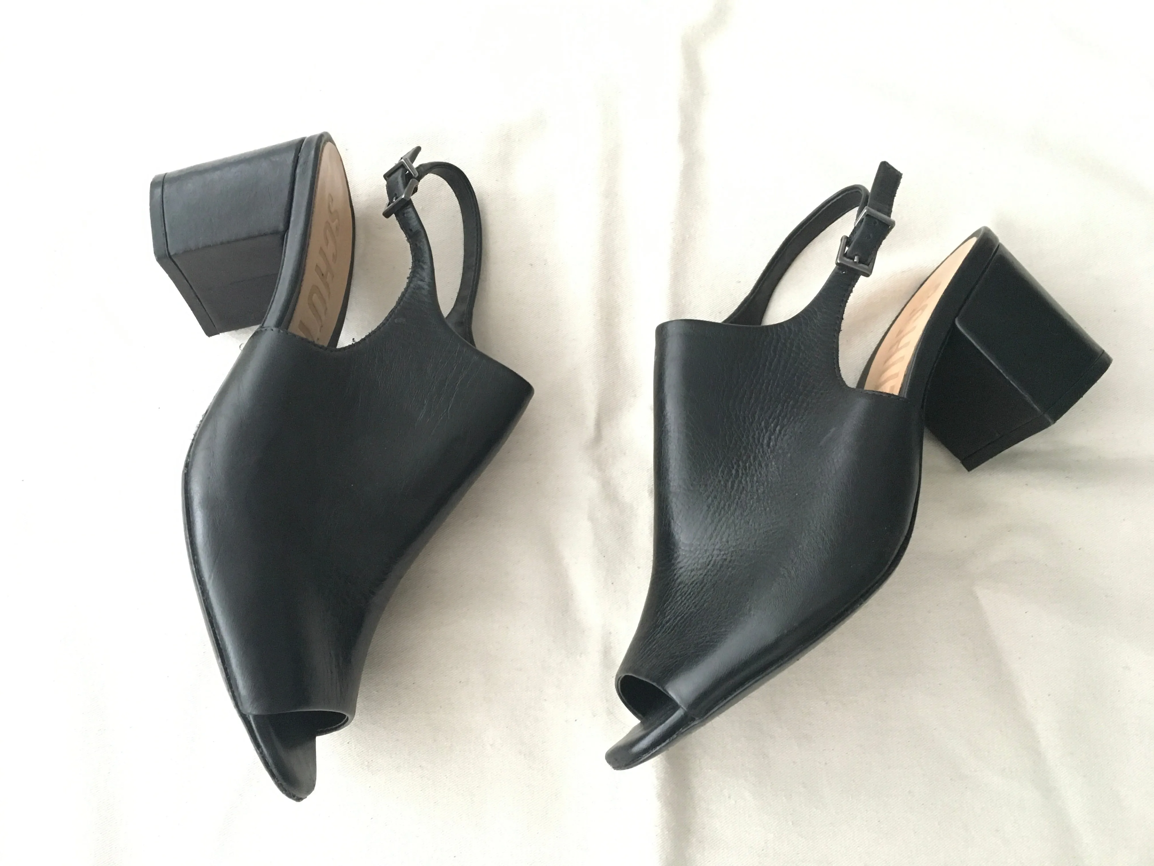 Schutz Atanado Soft Black High Heel Sandals Slip-On Wedge Shoes Size BR 7 39 ladies